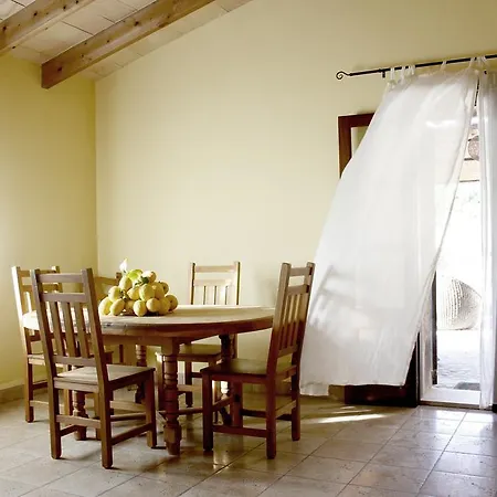 Finca Cugulutx Country house